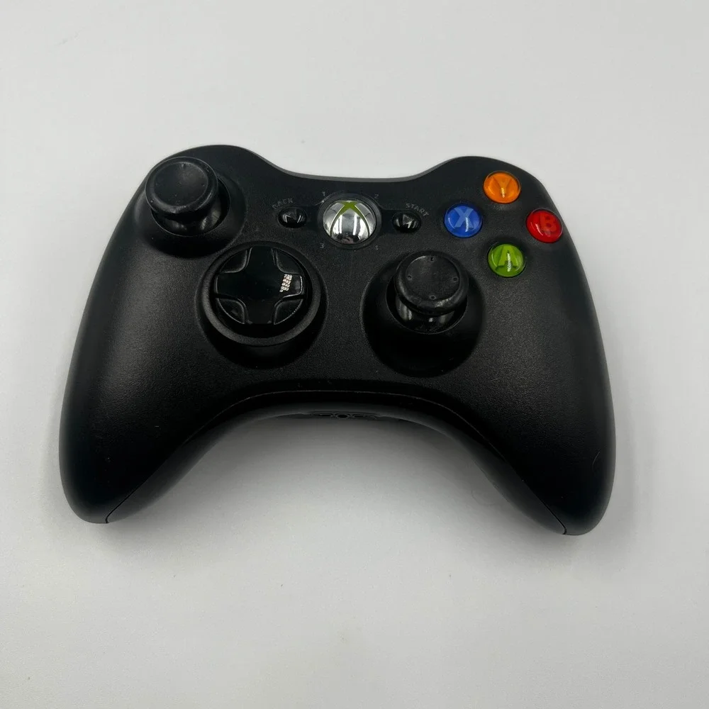 Microsoft Xbox 360 Wireless Controller Black Model 1403 (Doesn't Turn On)